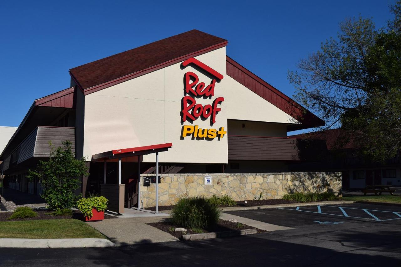 Hotel Red Roof Plus+ At Buffalo - 3*