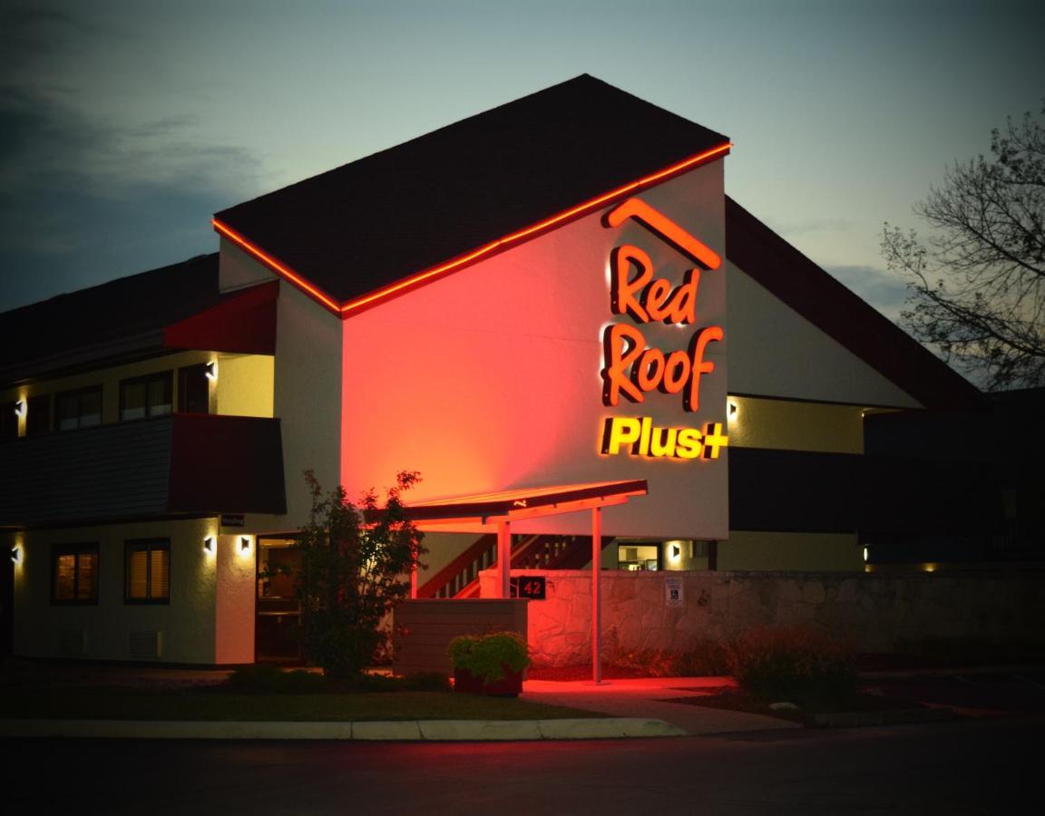 Red Roof Plus+ At Buffalo - Hotel