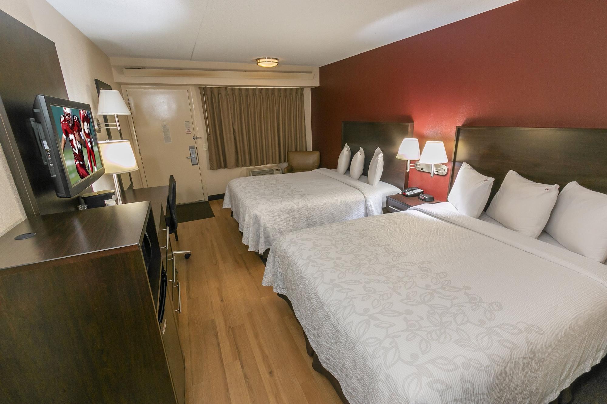 Red Roof Plus+ At Buffalo - Hotel Amherst