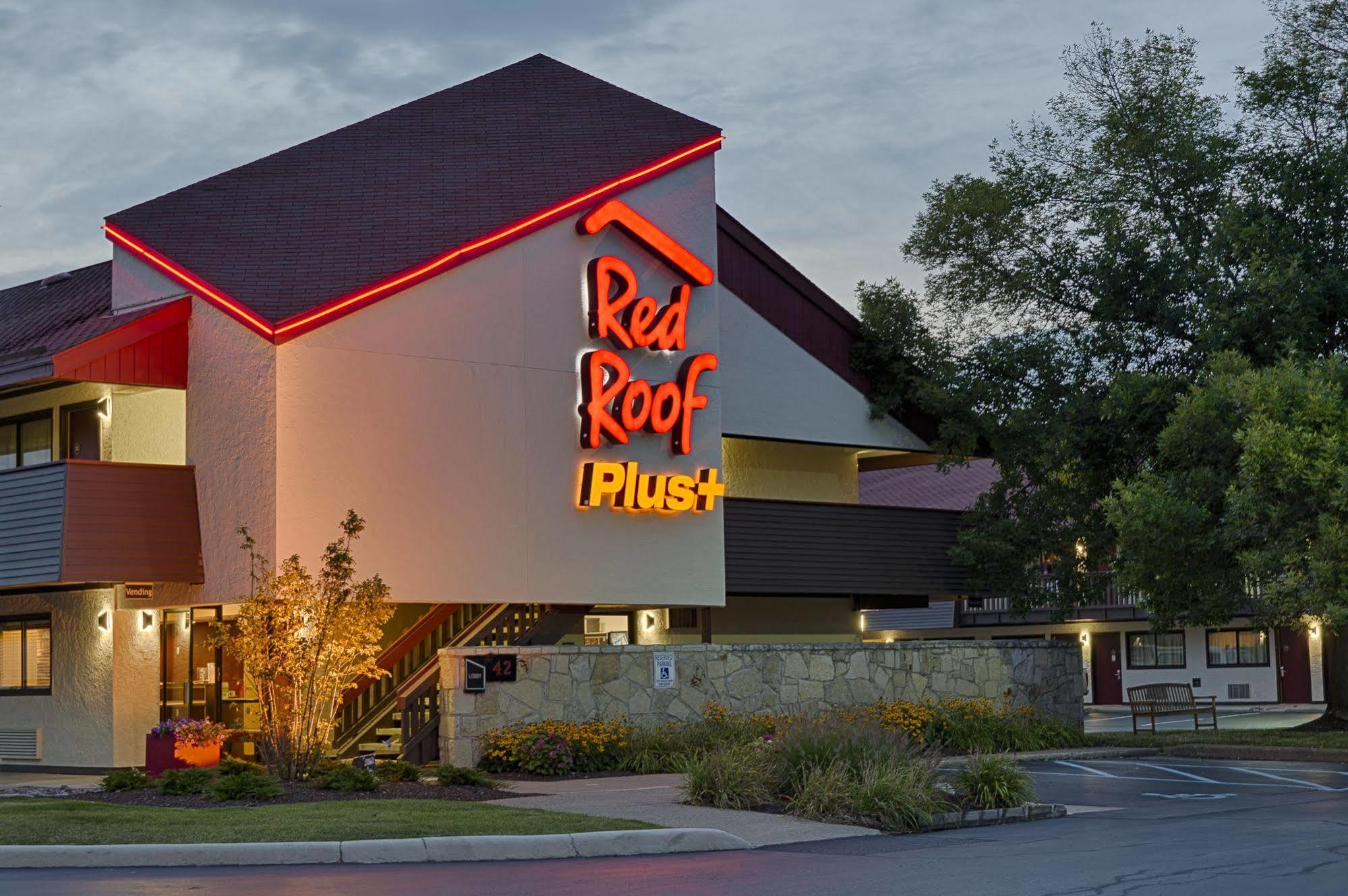 Hotel Red Roof Plus+ At Buffalo - Amherst